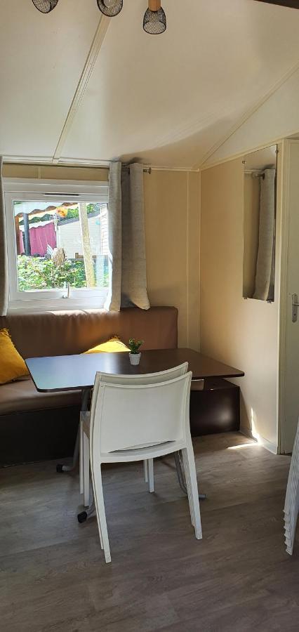 Mobil Home Climatise 6 Personnes La Roque-d'Antheron Exteriér fotografie